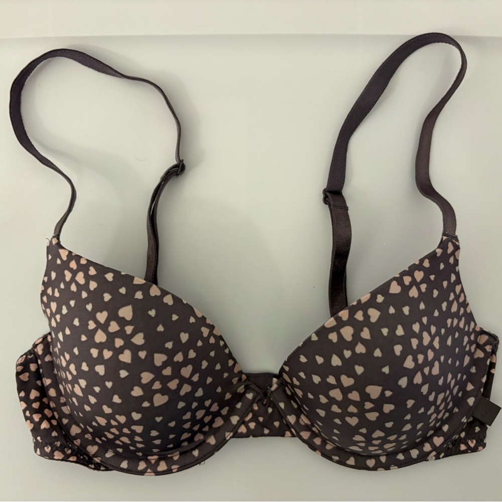 Victoria Secret 32B WEAR EVERYWHERE LIGHTLY LINED T-SHIRT BRA